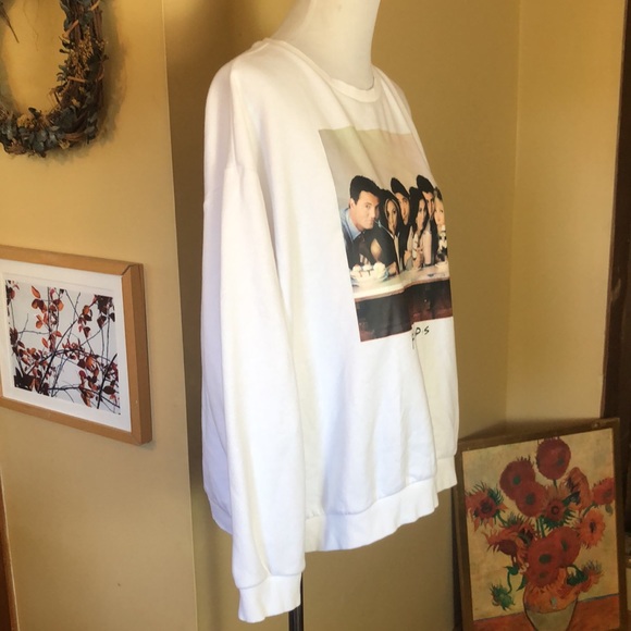 FRIENDS Size XL LOGG H&H Cotton Sweatshirt FRIENDS Photo Transfer WarnerBros NEW - Picture 2 of 12